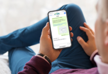 Empresas investem em serviços de mensageria por WhatsApp e SMS