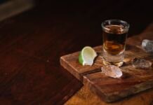 Exportação de cachaça bate recorde em 2022