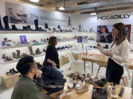 Empresas brasileiras de calçadosparticipam de feira na Itália