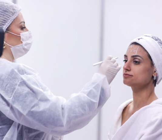 Estetika 2025 debate a importância da responsabilidade, da ética e da beleza natural no cuidado das pessoas