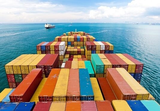 Balança comercial de calçadosrecua com queda das exportaçõese avanço das importações