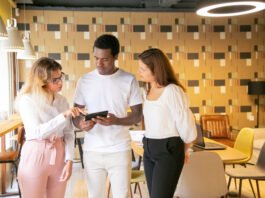 Mercado de franquias supera os R$ 300 bilhões em 2025 e impulsiona o crescimento da economia brasileira