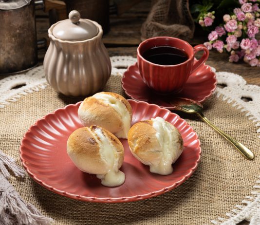 Zinho lança linha inédita de pães recheados em co-branding com grandes marcas